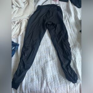 Blaxk Lululemon joggers size 4